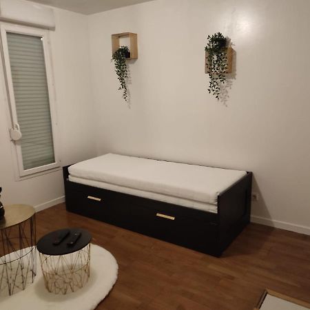 Chaleureux Studio Kais Apartment Bron Bagian luar foto
