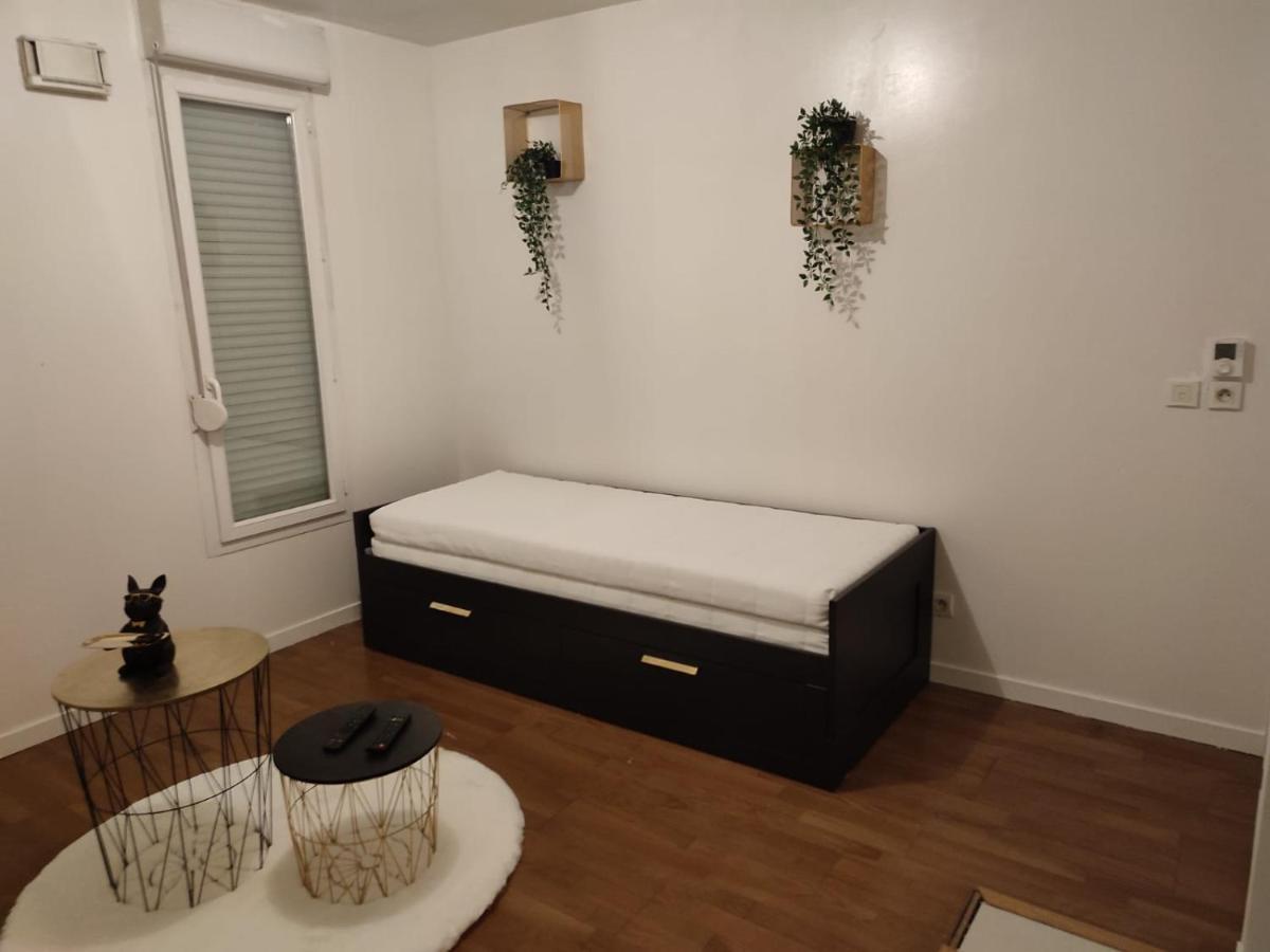 Chaleureux Studio Kais Apartment Bron Bagian luar foto