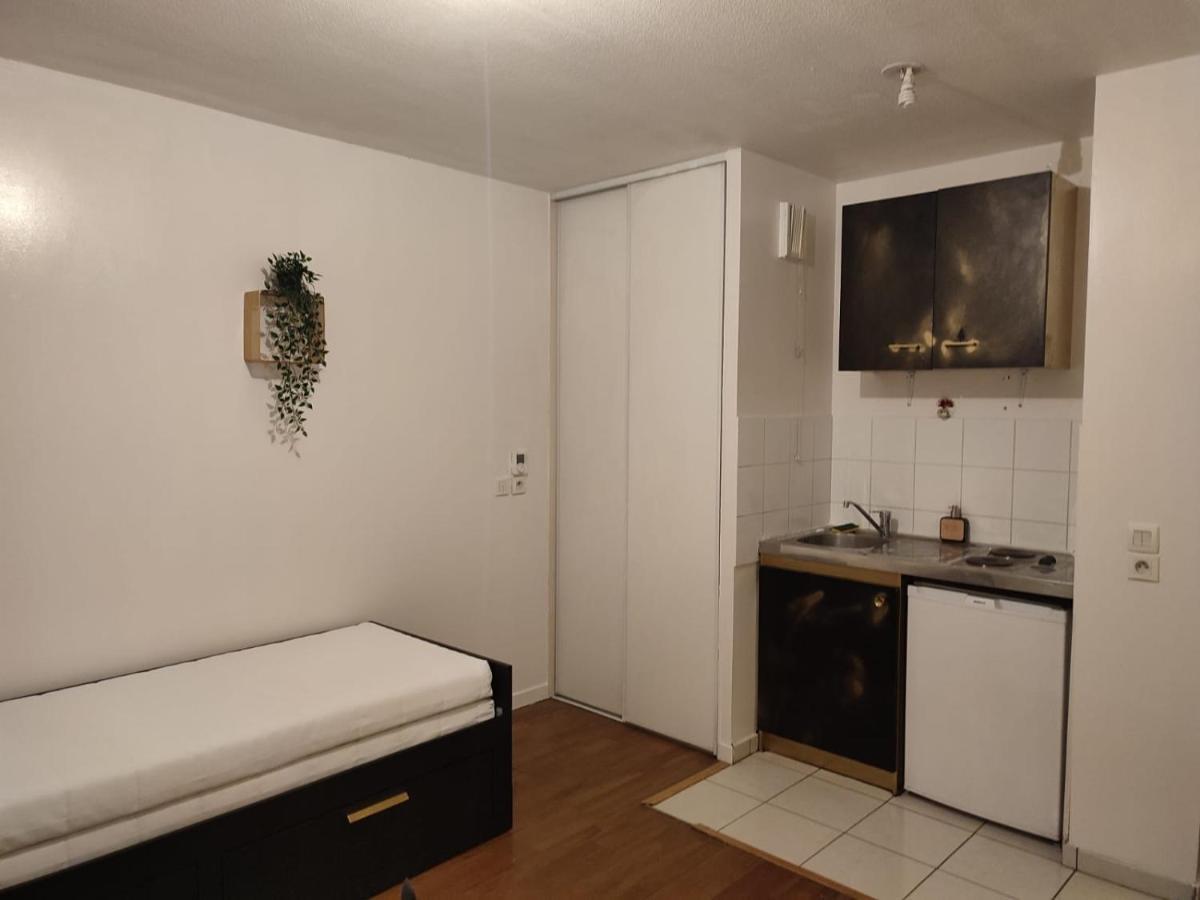 Chaleureux Studio Kais Apartment Bron Bagian luar foto